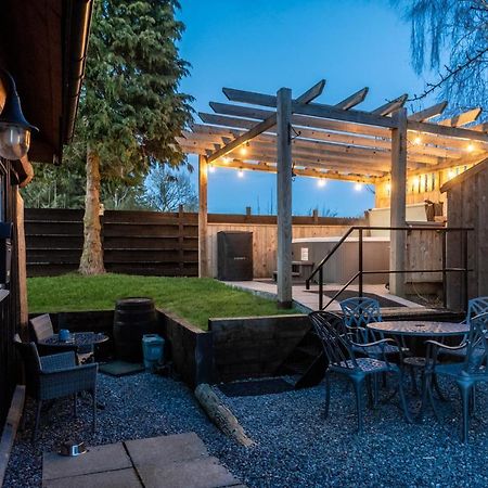Marykirk Rowanlea Lodge With Hot Tub מראה חיצוני תמונה
